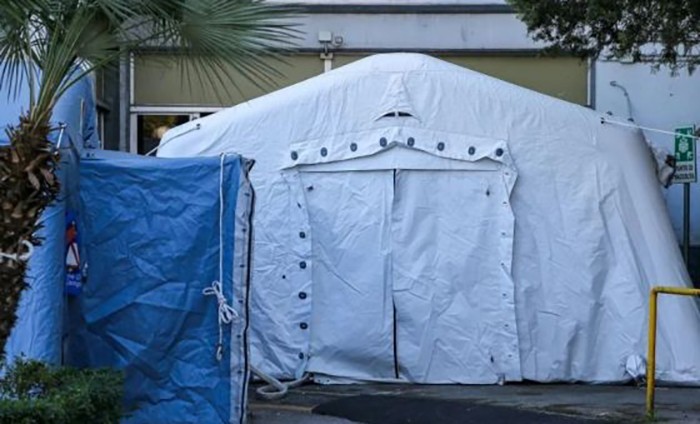 Производство и продажа надувных пневмокаркасных палаток МЧС в Докучаевске и по России